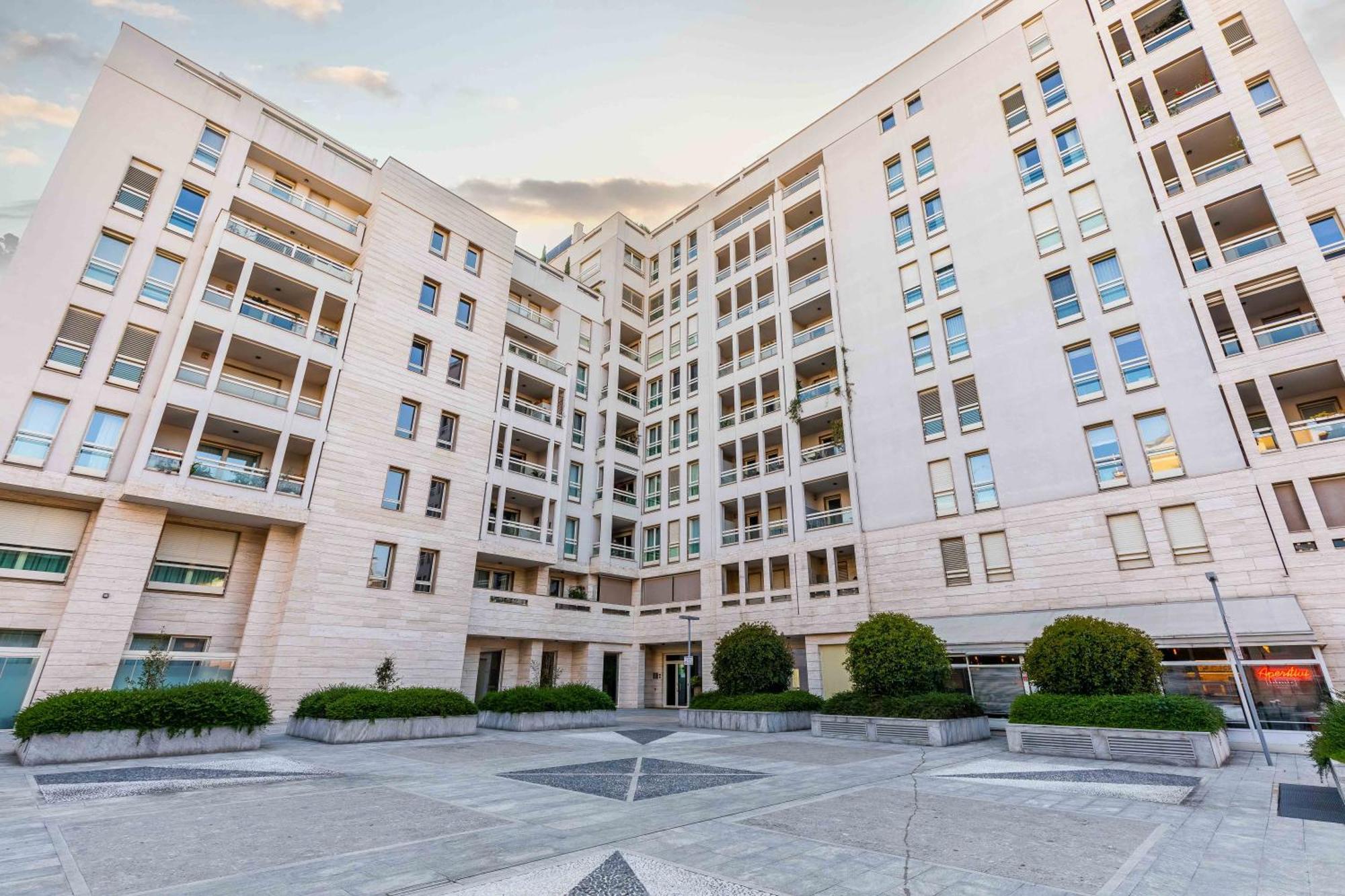 Luxury Apartment - Free Private - Parking Maestri Campionesi 16 มิลาน ภายนอก รูปภาพ